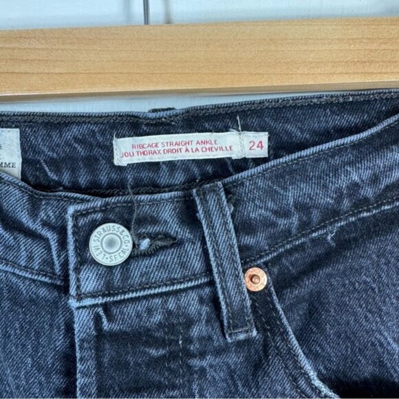 Levis Ribcage Straight Ankle Denim Jeans - Picture 6 of 9